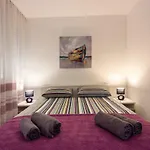 Deluxe Apartment Miro